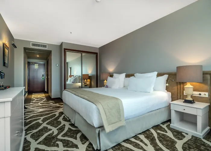 Hotel Porto Gaia By Ihg 4*