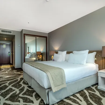 Hotel Porto Gaia By Ihg 4*